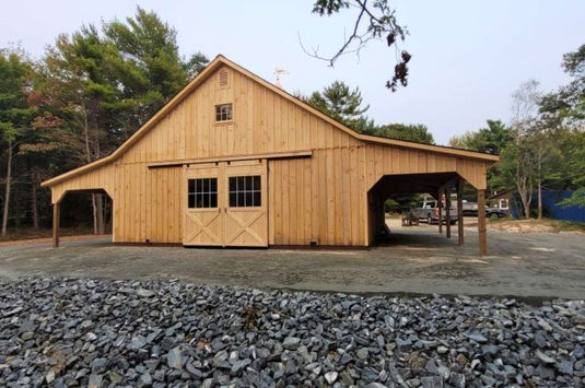 High Profile Center Aisle Horse Barn