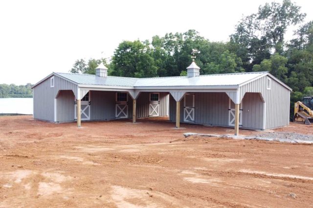 Load image into Gallery viewer, L-Shaped Horse Barn
