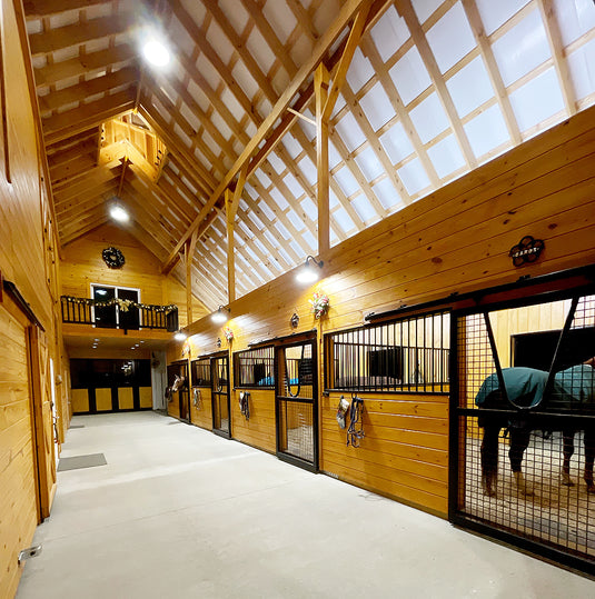 High Profile Center Aisle Horse Barn